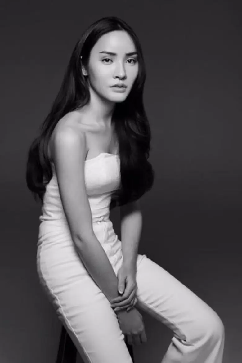 30 ผู้เข้ารอบ Miss Tiffany’s Universe 2016 เปลือยหน้าสดในการถ่ายภาพนิ่งชุด “Before”