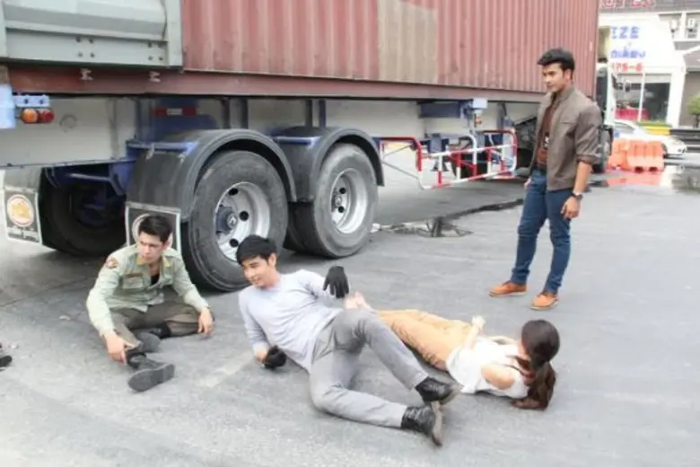 เป็นละครบู๊แอ็คชั่นฟอร์มยักษ์แห่งปีจริงๆ ...