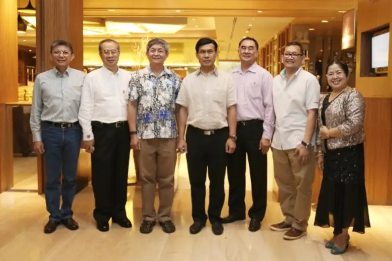 กลุ่มเพื่อน วปอ. 56 หมู่เหยี่ยว ร่วมแสดงค...