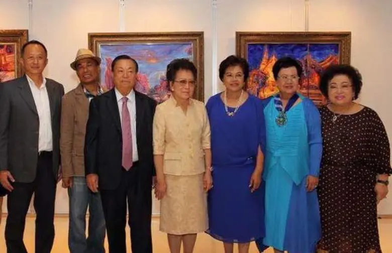 อำพัน วิประกษิต ประธานจัดงานนิทรรศการ Sce...