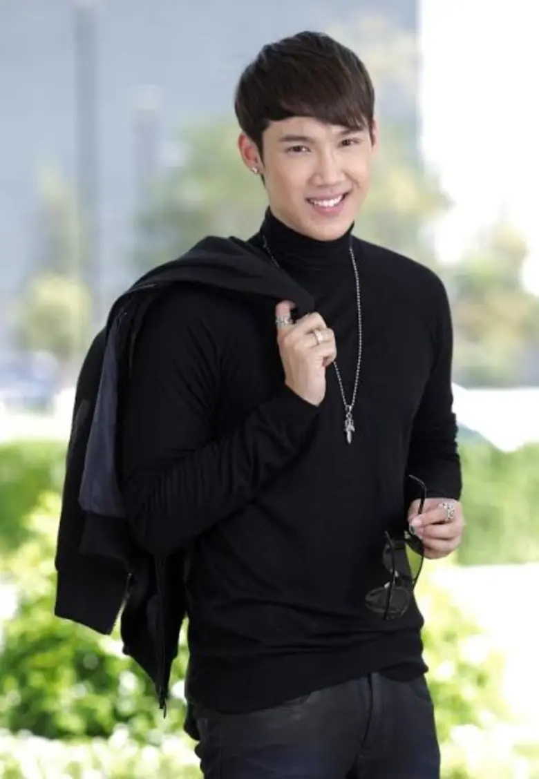 ไปไหนมาไหนเจอใครก็ชม ทำเอาพระเอกแกงส้ม-ธน...