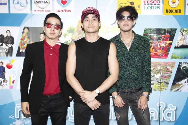 เทศกาลท่องเที่ยวและมหกรรมดนตรีที่ยิ่งใหญ่ที่สุดในภาคใต้ “เที่ยว พัด-ลุง” ณ เกาะลอย หาดแสนสุขลำปำ จ.พัทลุง ในวันอังคารที่ 12 เมษายน 2559 ตั้งแต่ 5 โมงเย็นเป็นต้นไป