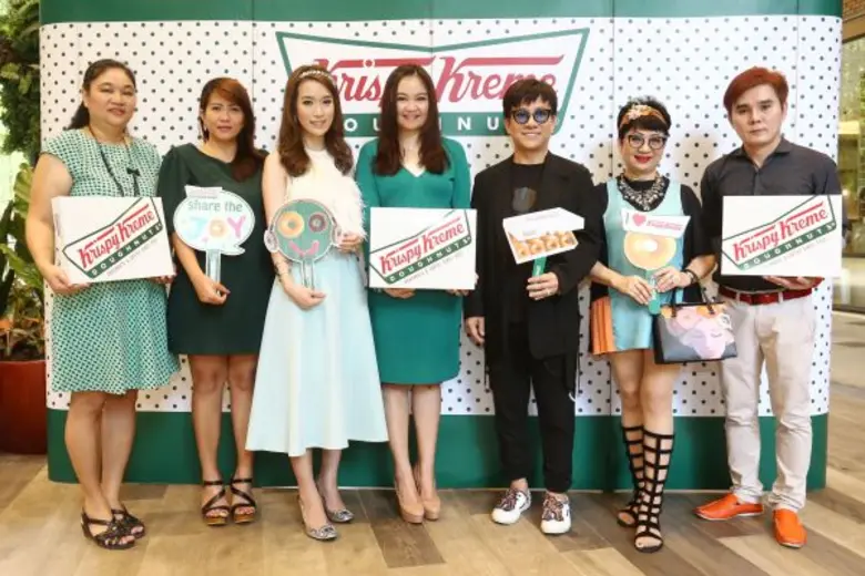 (จากซ้าย คุณธีราพร จิตนาวา ผู้จัดการทั่วไ...