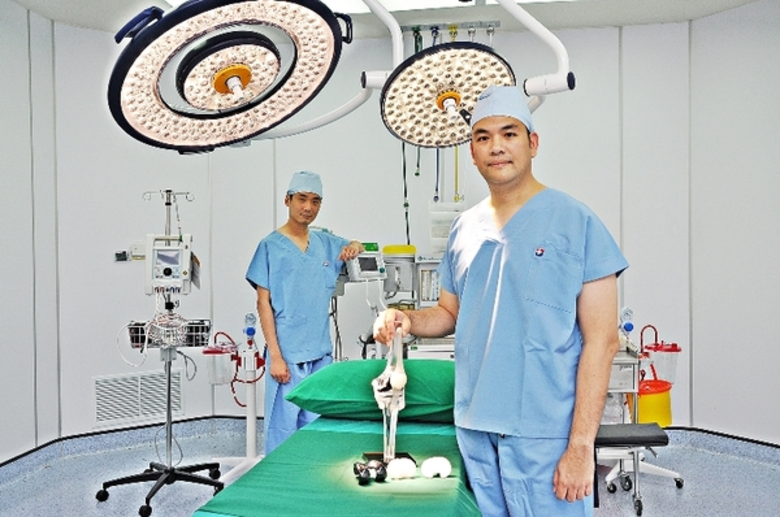ศูนย์ผ่าตัดข้อเทียม โรงพยาบาลกรุงเทพไชน่า...