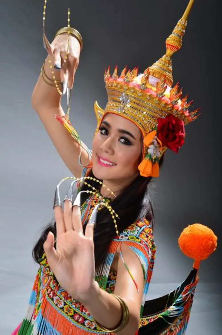 ช่อง 7 สี ขอเชิญแฟนละครร่วมสนุกกับกิจกรรม...