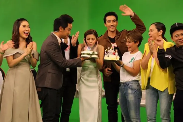 แคท-ซอนญ่า สิงหะ นางเอกสาวสวยจากละครเรื่อ...