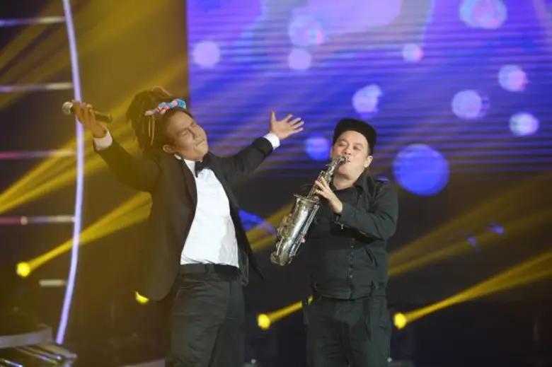 ทีวีไกด์: รายการ “เปลี่ยนหน้า...ท้าโชว์ SING YOUR FACE OFF ซีซั่น 2” “โบว์ – เมลดา” สตรองสุด!!! สะบัดหวาน ร้อง – เต้น สวมวิญญาณองค์แม่ “บียอนเซ่”