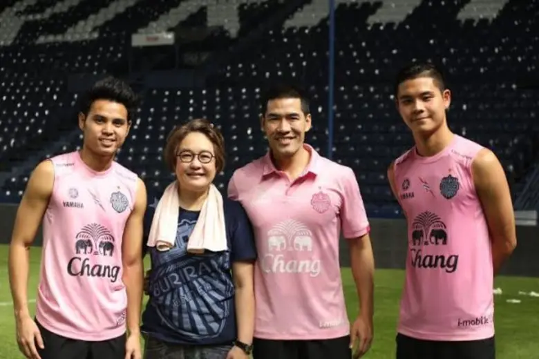 ทีวีไกด์: รายการ "WOODY (วู้ดดี้)" “วู้ดดี้” กลับมาบุกอาณาจักรความยิ่งใหญ่ของ “เนวิน ชิดชอบ”