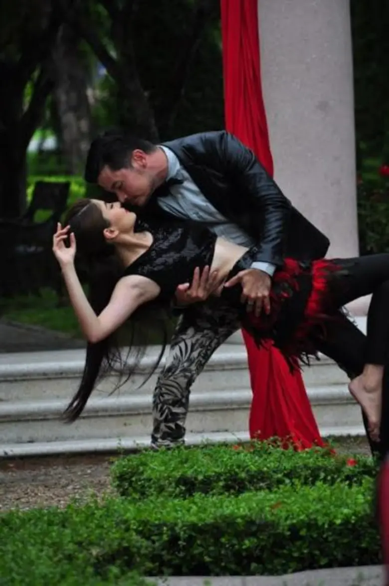 งอน “ชาคริต” เป็นเหตุ “มาร์กี้” เสียวปืนผ้าโชว์ลีลาสุดพลิ้ว “อ้น” อ้าแขนรับ “ไม้ –มะลิ- พลอย-จ๊ะจ๋า -สุ่ย” ชื่นชม