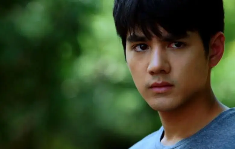 “เม้าท์ BOY” แอบส่งดอกไม้สื่อบอกรัก “ใบเตย-สุวพิชญ์” ในซีรีส์ ส้มตำแฮมเบอร์เกอร์