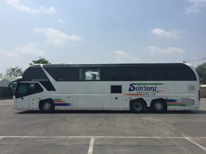 เปิดตัว “รถทัวร์ธนัชวิชญ์ Euro 13.8 ทางเลือกใหม่ เพื่อความปลอดภับระดับสูง”