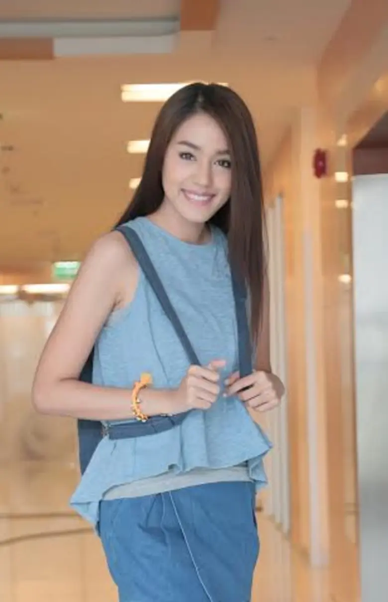 ถือว่าเป็นนักแสดงรุ่นใหม่อนาคตไกลสำหรับ นิต้า อนิพร...