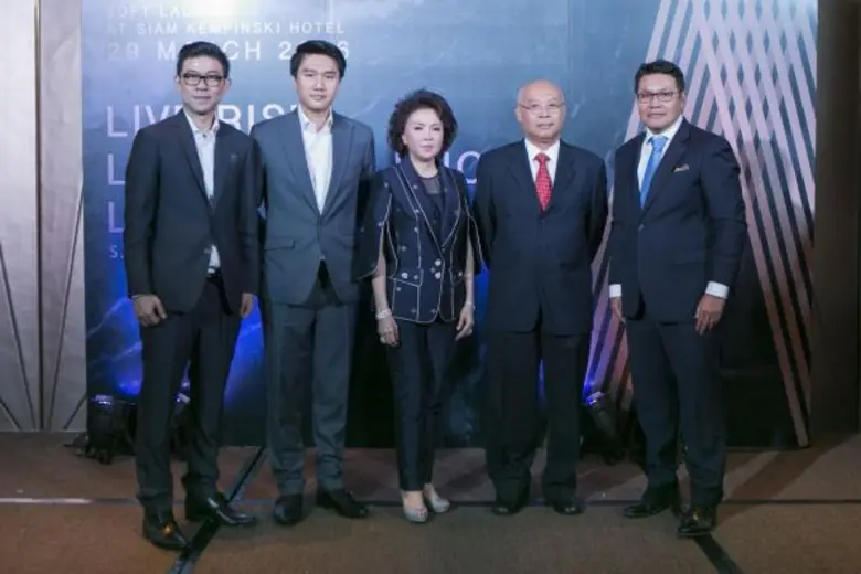 ดร.วนิดา บดินทร์ภักดีกุล (ที่ 3 จากซ้าย) ...