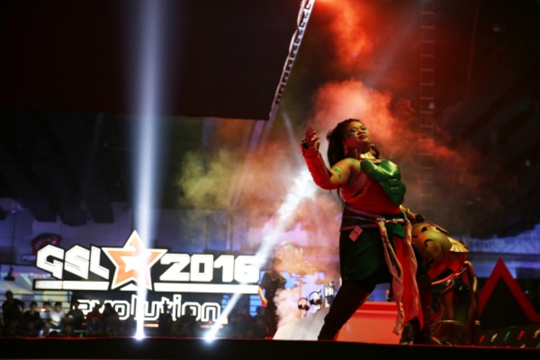 Garena Star League “Evolution” 2016 ปิดฉากอลังการ ฉลองความสำเร็จต่อเนื่องปีที่ 4 ยกทัพนักกีฬาอีสปอร์ต พร้อมรวมพลคอเกมเมอร์กว่าแสนคน ร่วมระเบิดกิจกรรมแห่งความมันส์ ในพื้นที่กว่า 10,000 ตารางเมตร