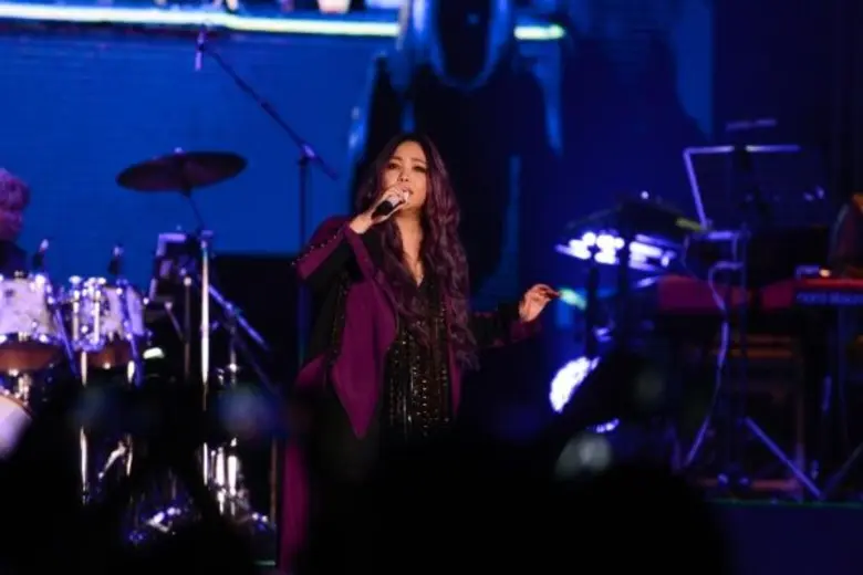 เปิดฉากอย่างสวยงามสำหรับงานคอนเสิร์ต "จาง...