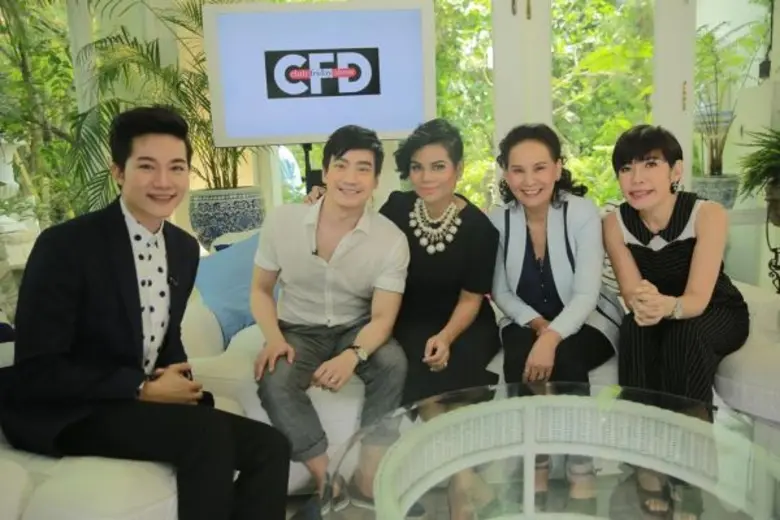 รายการ "คลับ ฟรายเดย์ โชว์ Base On Celeb ...