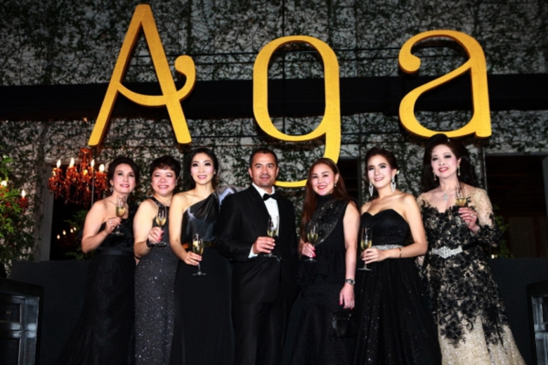 คุณพรรวิสา เดวิสัน ประธานกรรมการบริหาร (ล...