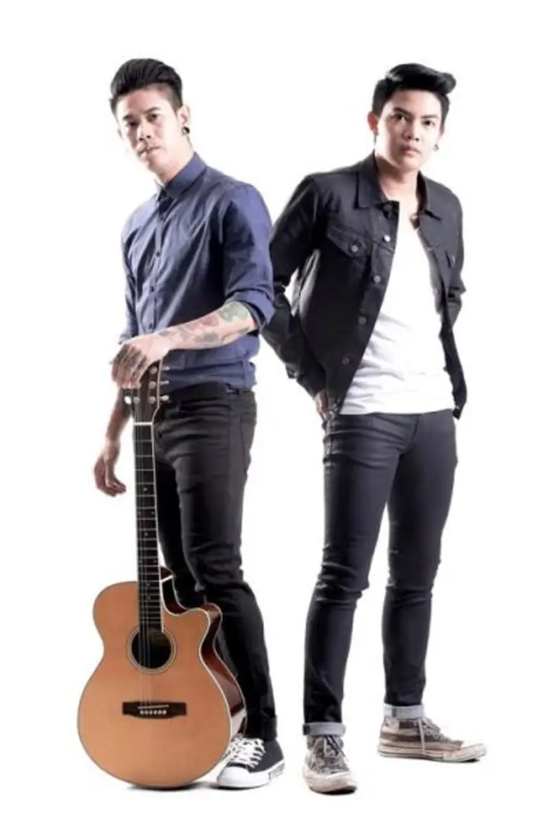 เรียกว่าเป็นเพลงที่ติดหูคนฟังไปแล้ว สำหรั...