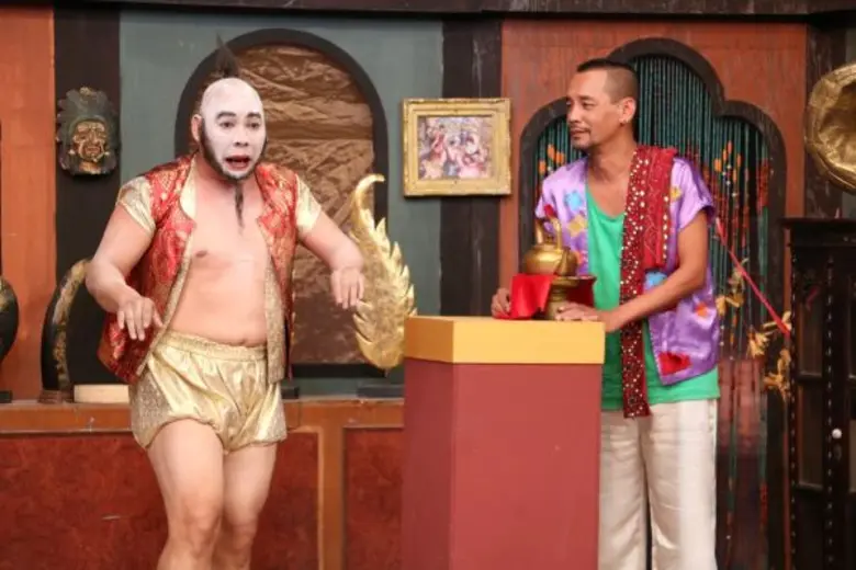 ทีวีไกด์: รายการ “ชิงร้อยชิงล้าน ว้าวว้าวว้าว” แก๊ง 3 ช่า ฮาปั่นป่วน ในชิงร้อยฯ กับเรื่องราว จินนี่จ๋า อย่าหนีข้าไปไหน