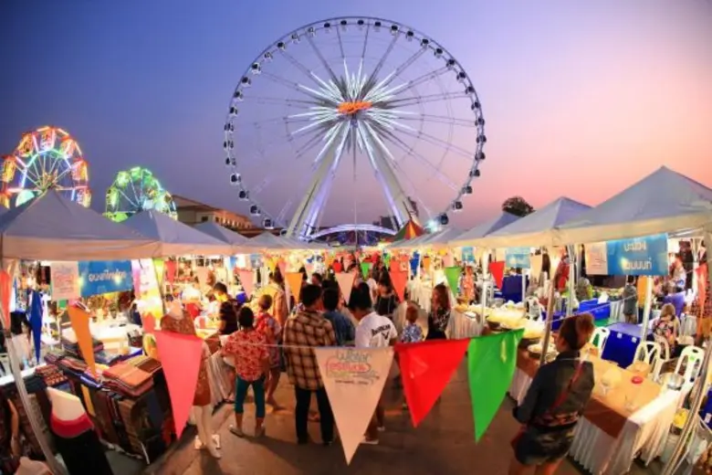 เอเชียทีค เดอะ ริเวอร์ฟร้อนท์ โครงการไลฟ์...