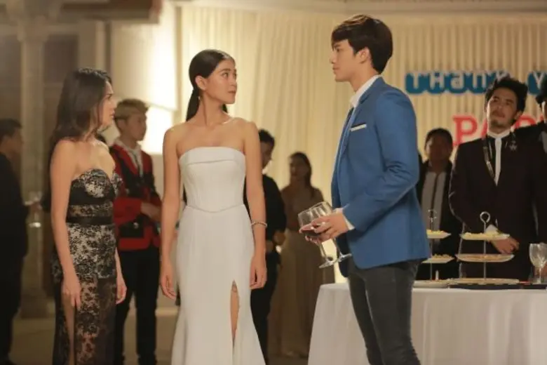 'สายป่าน’ หน้าชา!! โดน 'กิ๊บซี่’ เอาคืน!! ทำโป๊กลางงาน