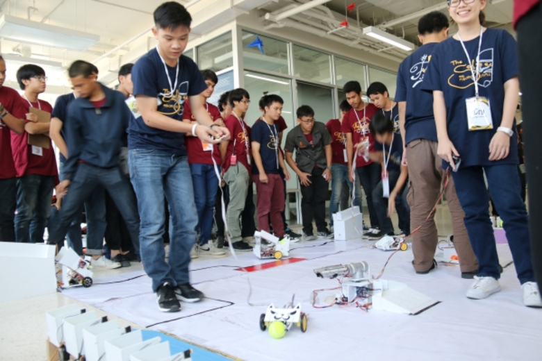 ฟีโบ้ มจธ. จัดค่ายโรโบแคมป์ปี 5 ปูพื้นฐานความรู้หุ่นยนต์ให้น้อง