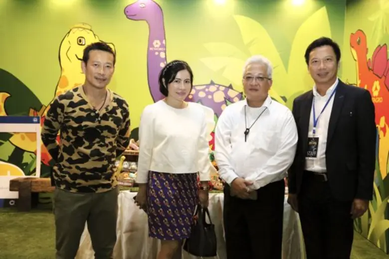 ดร.ดิสธร วัชโรทัย รองเลขาธิการพระราชวัง (...