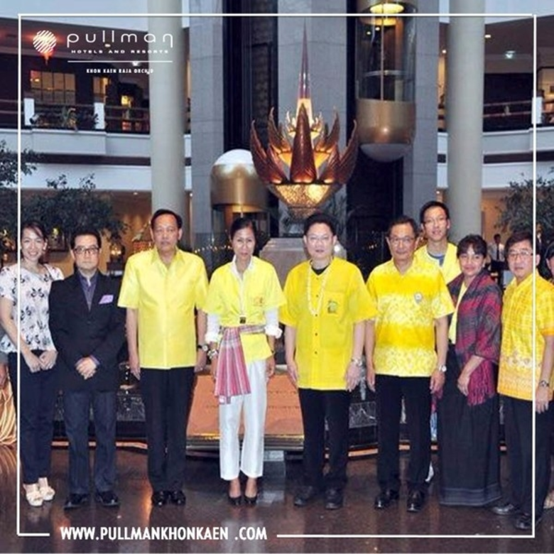 มร.แสตนลี่ย์ ชาน ผู้จัดการใหญ่ โรงแรมพูลแ...