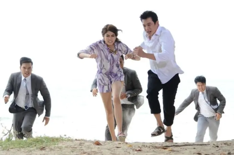 มาร์กี้-ชาคริต”จับมือวิ่งหนีสมุนเมียหลวง “ไม้-อ้น”เสี่ยงชีวิตเข้าช่วยมาร์กี้ตวัดปลายมีดฝากรอยแผลพุงคนมากรักคราวพ่อ