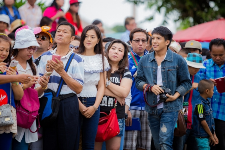 "อ้อมกอดเขมราฐ” เต๋า–ภูศิลป์ เปิดบริสุทธิ์งานจอเงิน รับบท เป้ง หนุ่มเขมราฐ โอด ออกปาก!!! ยากกว่าร้องเพลง 7 เท่า