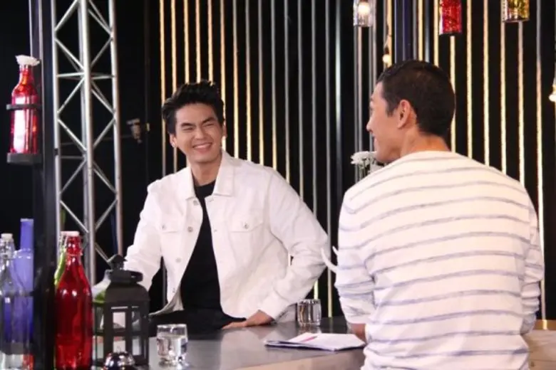 ทีวีไกด์: รายการ "ทอล์ก-กะ-เทย Tonignt" “ป๋อมแป๋ม” เปิดใจ “ฮั่น” เครียด ฉากเลิฟซีนร้อนฉ่า!!!