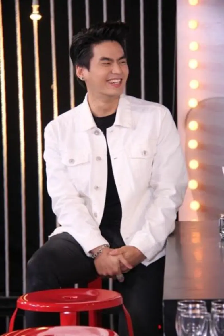 ทีวีไกด์: รายการ "ทอล์ก-กะ-เทย Tonignt" “ป๋อมแป๋ม” เปิดใจ “ฮั่น” เครียด ฉากเลิฟซีนร้อนฉ่า!!!