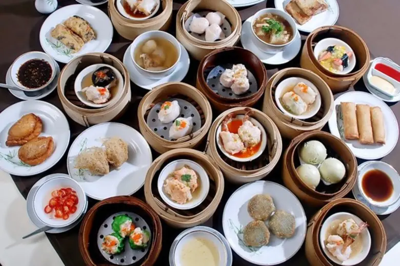 เนื่องในโอกาสวันแรงงาน 1 พฤษภาคม 2559 ที่...