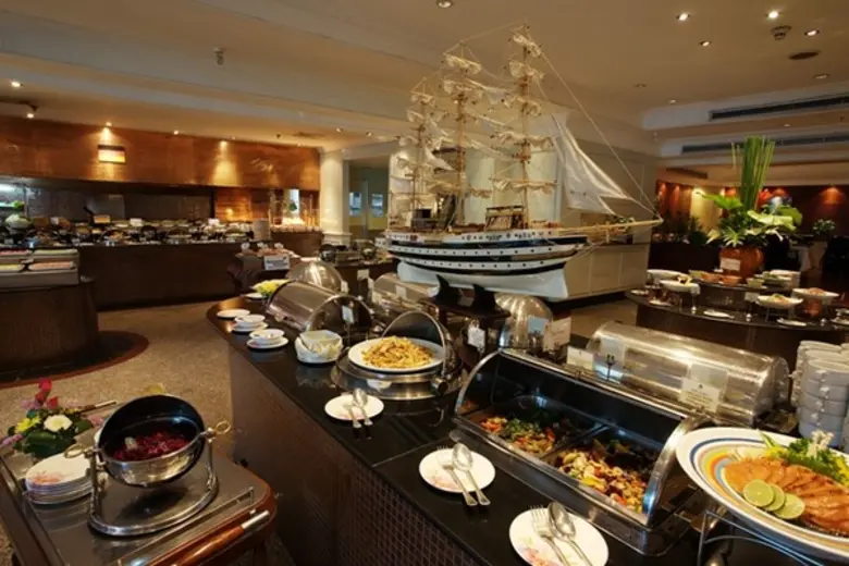 ฉลองวันแรงงานแห่งชาติ กับบุฟเฟต์ดินเนอร์ 2 สไตล์ ในสุดคุ้มเพียงท่านละ 450 บาท