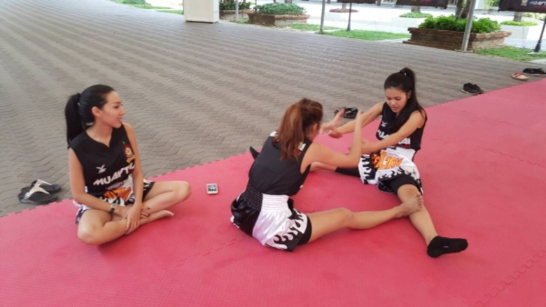 “หนิง แมกซิม” แนะเคล็ดลับสุขภาพดี ชวนฝึกมวยไทยฟรี กับ “พันธมิตรมวยไทย”