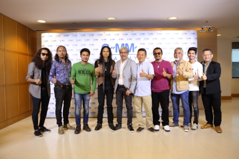 นับเป็นประวัติศาสตร์หน้าใหม่ของวงการเพลงไ...