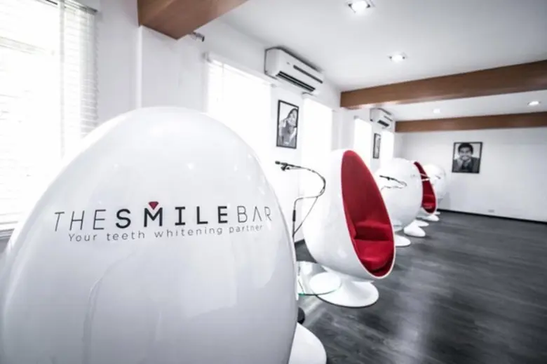 เดอะ สไมล์ บาร์ แบงค็อก (The Smile Bar Ba...