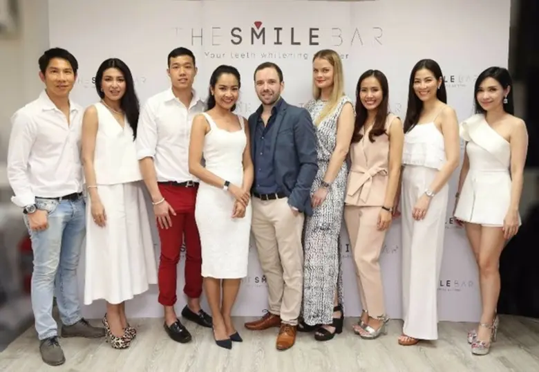 เปิดตัว เดอะ สไมล์ บาร์ แบงค็อก ซาลอนเพื่อฟันขาวแห่งแรกในไทย นวัตกรรมล่าสุดจากสวีเดน ยิ้มสวยอย่างปลอดภัย ใน 20 นาที