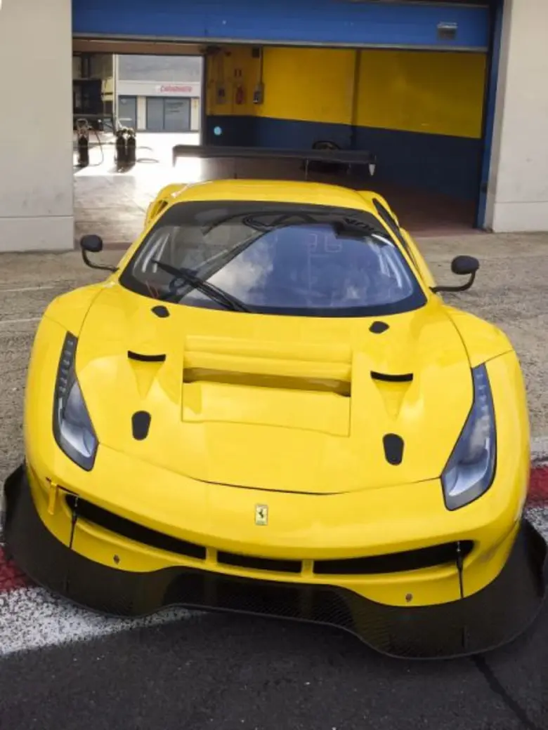 พศิน ลาทูรัส นักขับดาวรุ่งชาวไทยวัย 22 ปี...