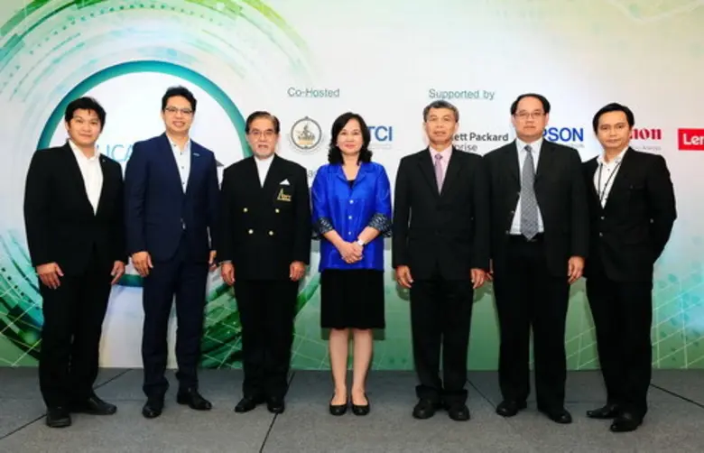 ดร.พันธ์ศักดิ์ ศิริรัชตพงษ์ (ที่สามจากขวา...