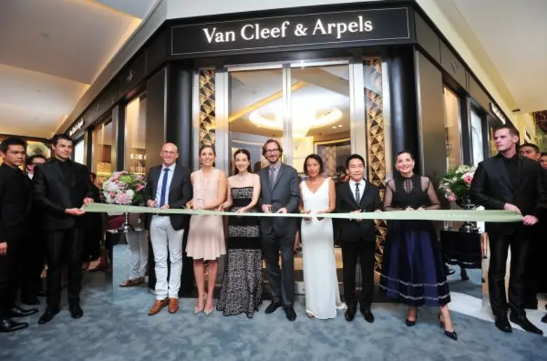 โมด อิมเมจ คืนวงการ เชื่อมั่นรัฐบาลปลอดคอรัปชั่น ต้องใช้ฝีมือล้วนๆ หนึ่งปีแรกกวาดประชาสัมพันธ์ 6 งานใหญ่ระดับชาติ และจัดงานเปิดตัวซุปเปอร์แบรนด์เบอร์ 3 ของโลก