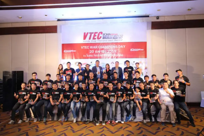 คุณณัฐวุฒิ อุตราภิรมย์สุข, คุณวุฒา ใจสำรา...