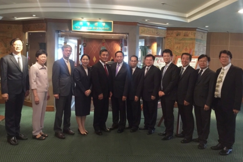 นายปลิว ตรีวิศวเวทย์ ประธานกรรมการบริหาร บริษัท ช.ก...