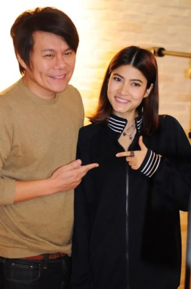 ฮิตติดหูไปเรียบร้อยแล้วสำหรับเพลงประกอบละ...