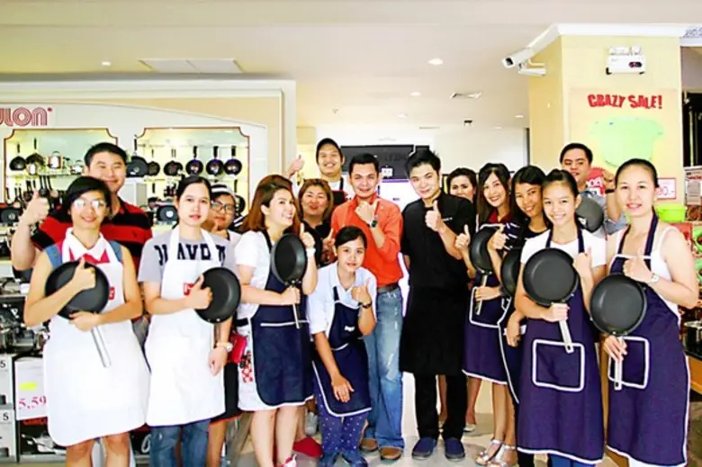 นายวิชเยนทร์ อรุณสุขพิสัย ผู้จัดการฝ่ายกา...