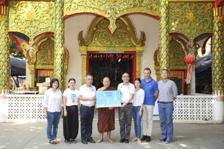 นายสามารถ จิรพัฒนกุล (ที่ 4 จากขวา) กรรมก...