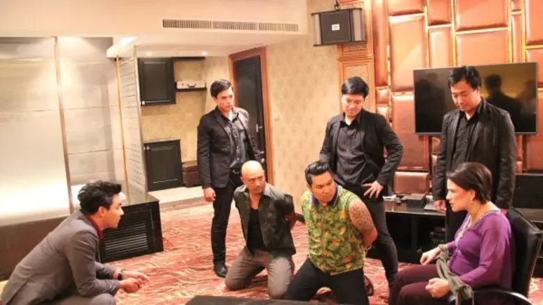 แอนด์ดรูว์ สุดโหด!!! จับลูกน้อง “วาเนสซ่า” กดน้ำตายต่อหน้า