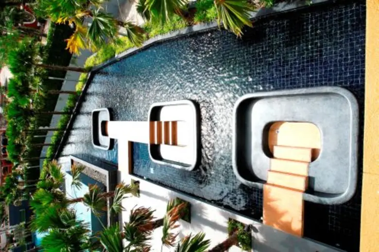 บริษัท เดอะ คอนฟิเด้นซ์ จำกัด ในเครือควอล...