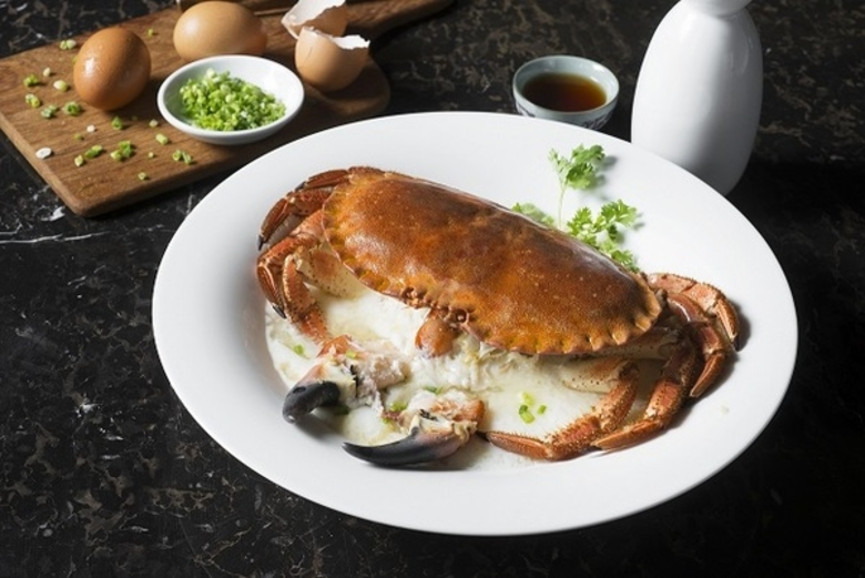 โปรโมชั่นฉลองครบรอบ 6 ปี กับ 6 เชฟ ที่โรง...