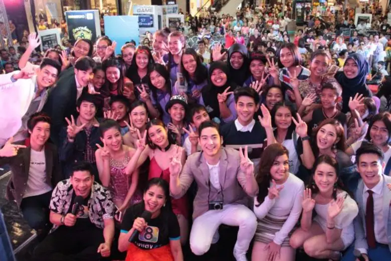 “มด-ฟลุค-เอี๊ยง-มังกร” นำทีมดาราล่องใต้  “ช่อง 8 พบเพื่อนเฟสติวัล” ชาวสุราษฎร์แดนซ์กระจาย